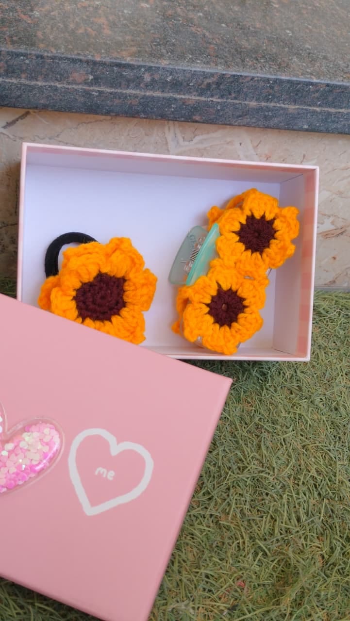Sunflower Hair Accessory Set